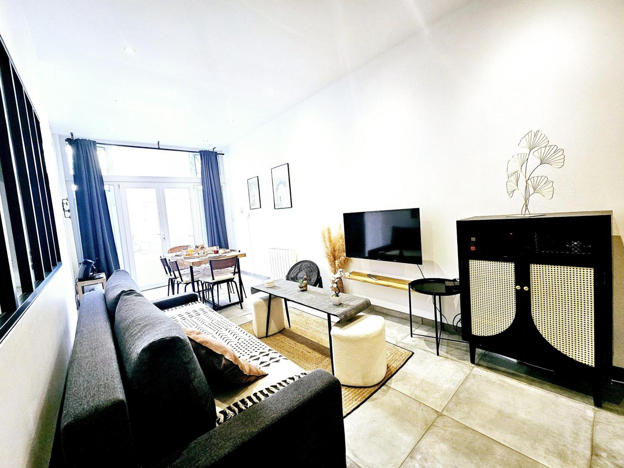 ריימס Refuge Urbain - Ideal Pro, Familles & Amis - Le Calme En Hypercentre - Wifi Haut Debit - Netflix - Machine A Laver - Gare, Cathedrale, Commerces, Restaurants & Transports En Commun A Moins De 10 Minutes A Pied מראה חיצוני תמונה
