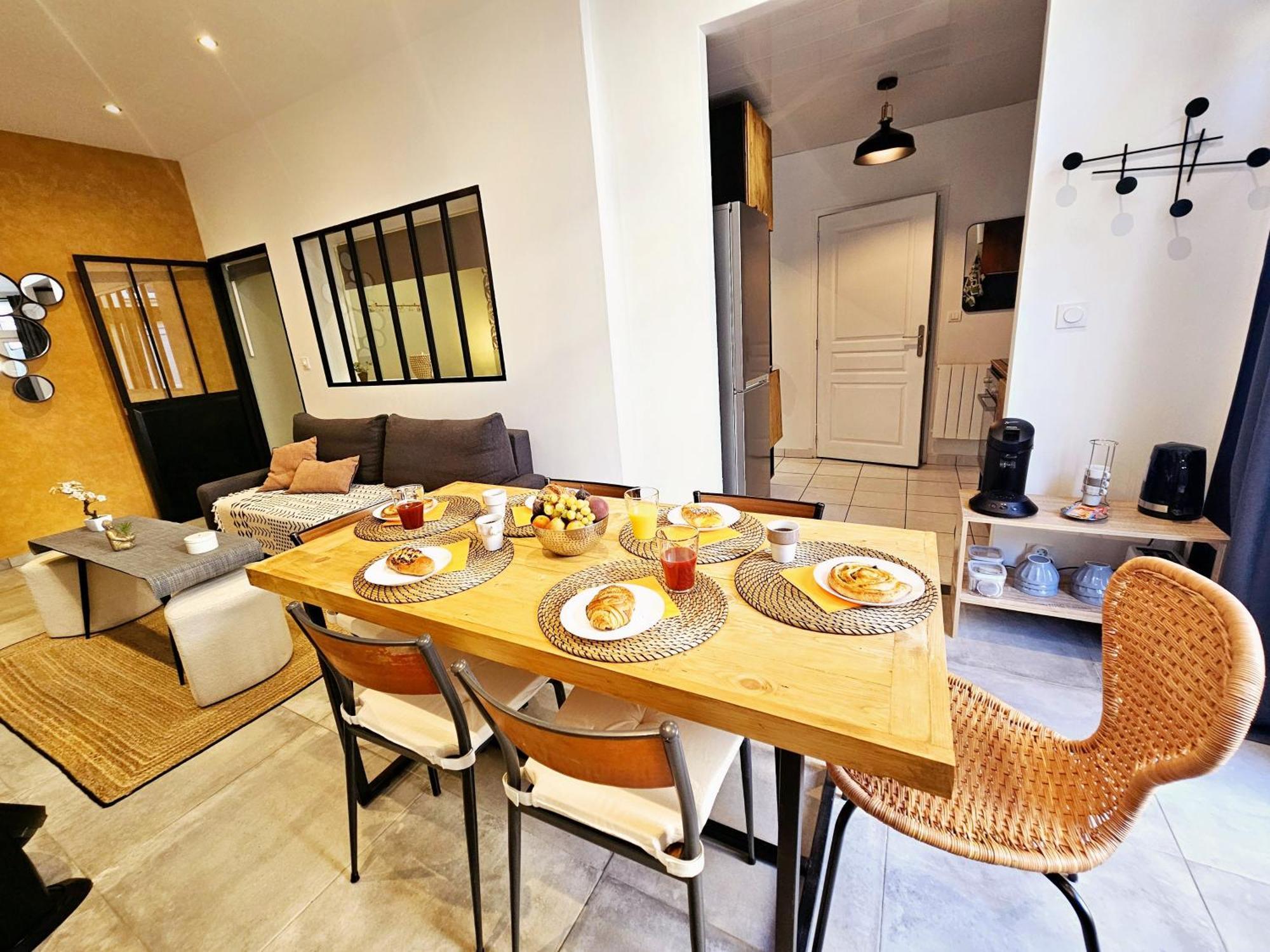 ריימס Refuge Urbain - Ideal Pro, Familles & Amis - Le Calme En Hypercentre - Wifi Haut Debit - Netflix - Machine A Laver - Gare, Cathedrale, Commerces, Restaurants & Transports En Commun A Moins De 10 Minutes A Pied מראה חיצוני תמונה