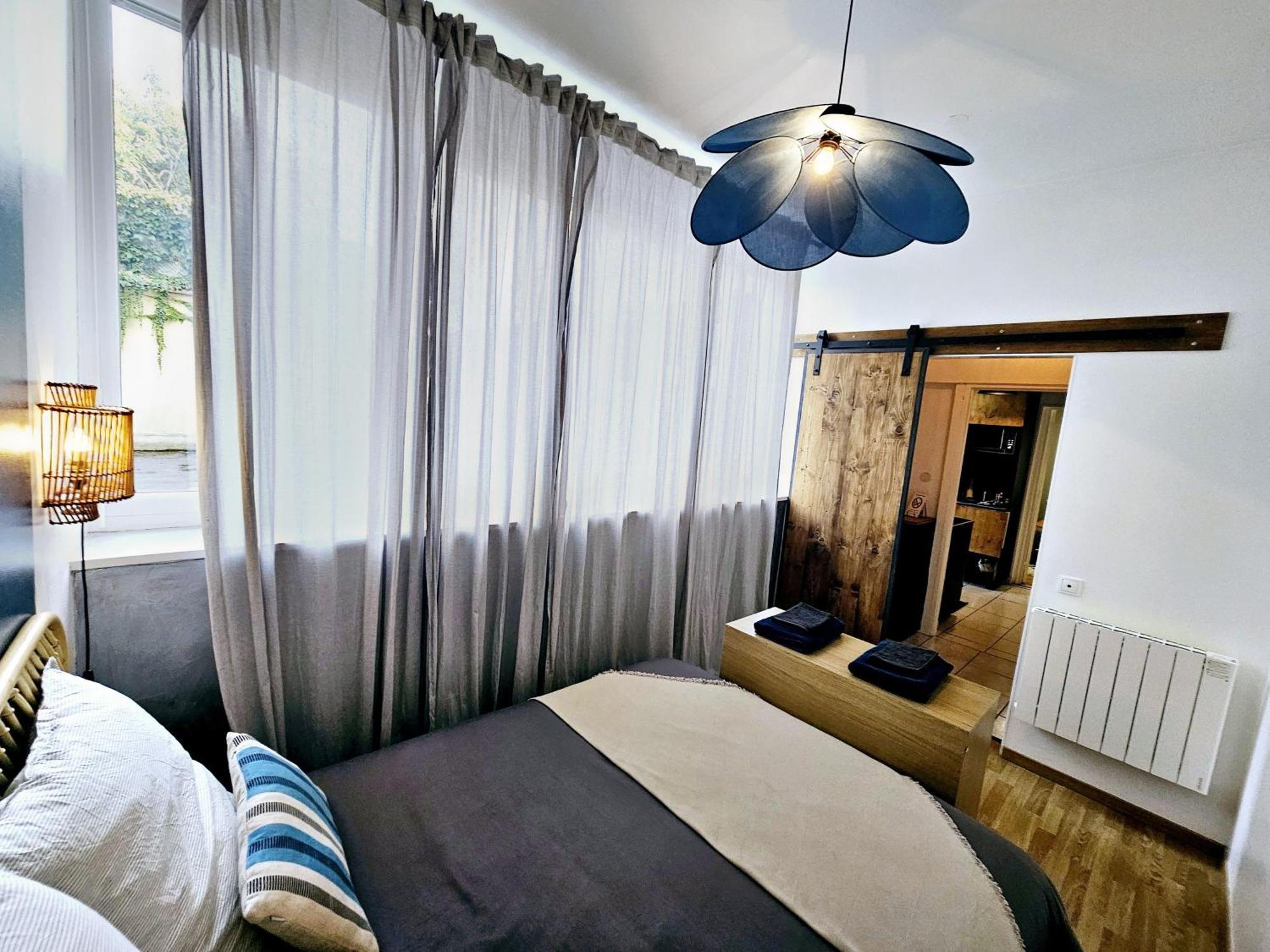 ריימס Refuge Urbain - Ideal Pro, Familles & Amis - Le Calme En Hypercentre - Wifi Haut Debit - Netflix - Machine A Laver - Gare, Cathedrale, Commerces, Restaurants & Transports En Commun A Moins De 10 Minutes A Pied מראה חיצוני תמונה